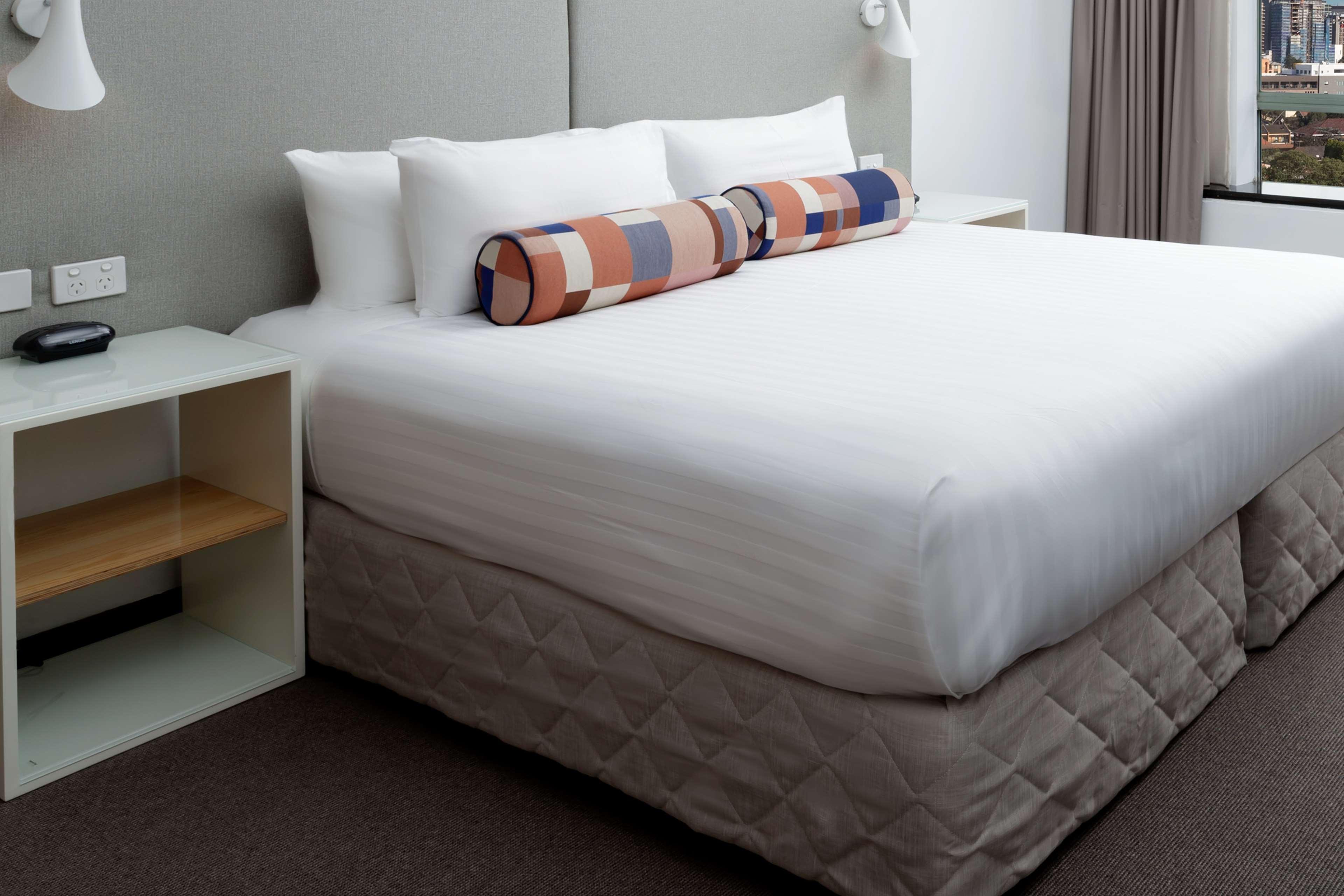 Rydges Hotel 4*